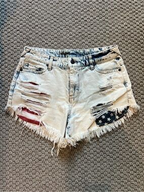 Mossimo Supply Co. Light Wash Denim Shorts with American Flag Patch